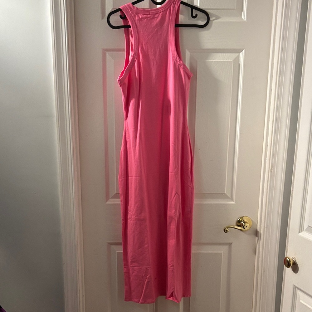 Le Lis Vibrant Pink Sleeveless Maxi Dress - Picture 3 of 3